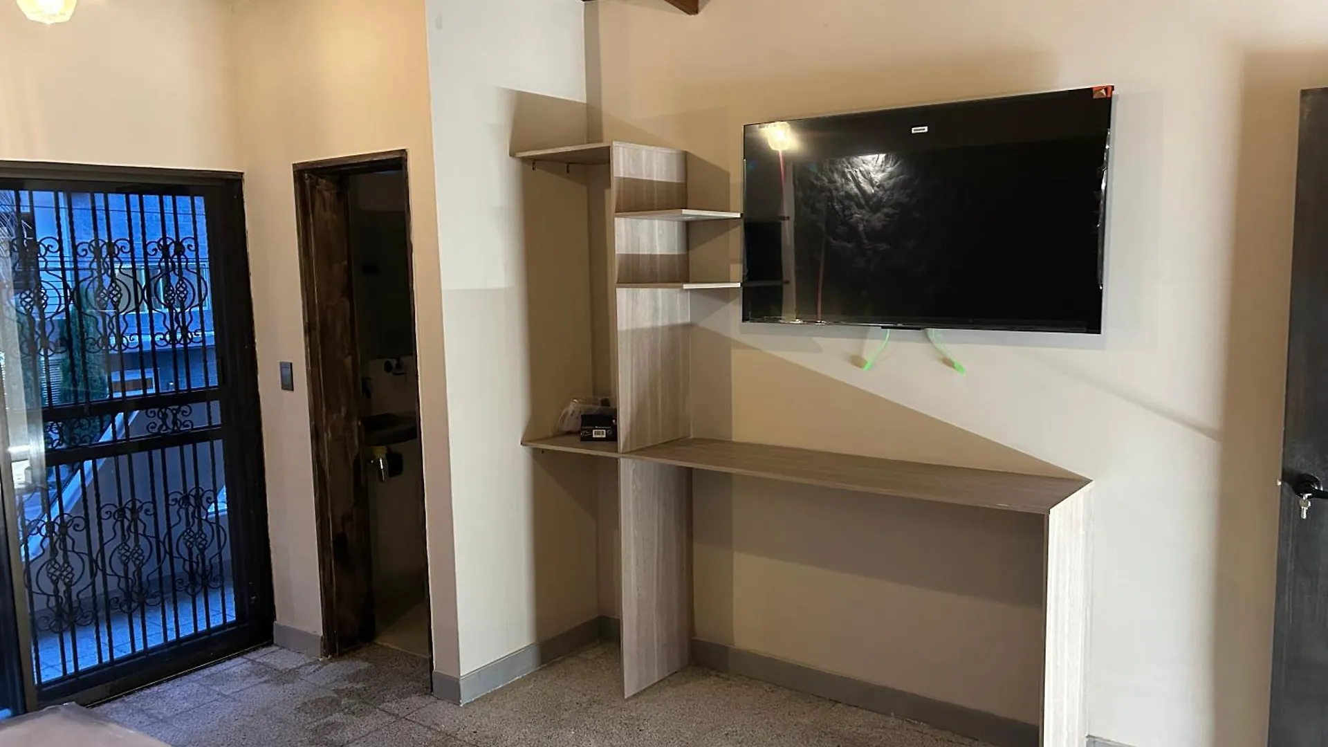 ****  Hotel Casa Kyros Medellín Colombia